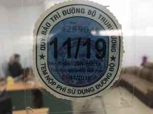 Phí đường bộ xe du lịch, xe tải và xe khách mới nhất 2021