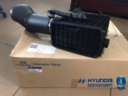 Hộp lọc gió động cơ - 281005M102