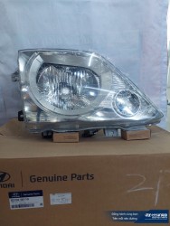 Đèn pha phải Hyundai County - 9210258110