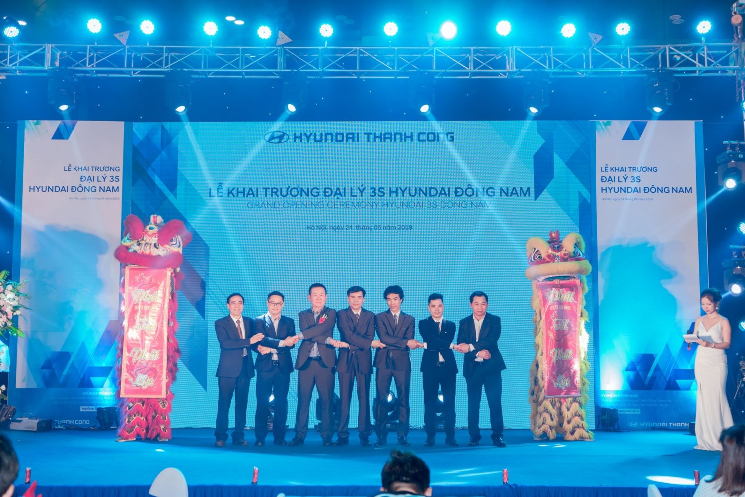 Khai truong Hyundai Dong Nam 3S (36)