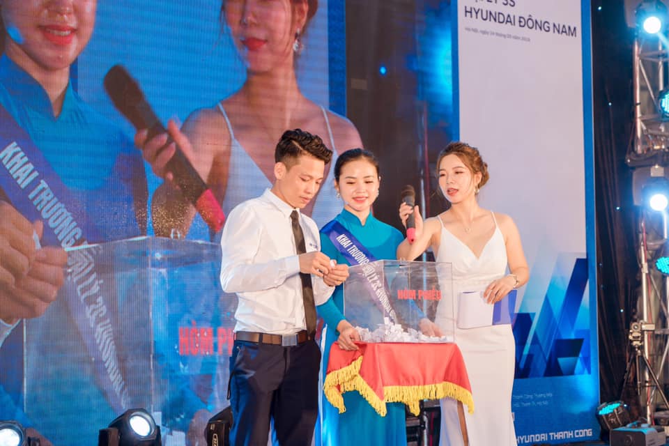 Khai truong Hyundai Dong Nam 3S (41)