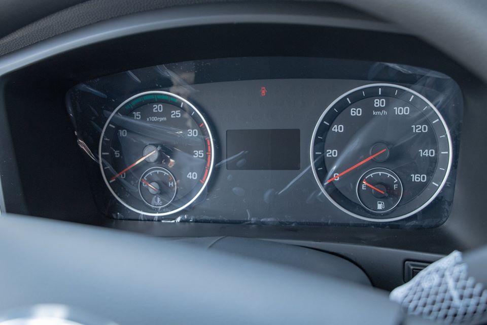 Mặt táp lô xe Hyundai Mighty EX GT