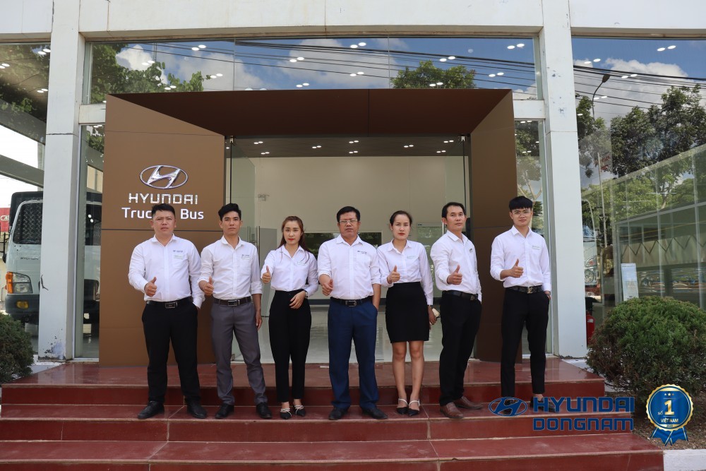 Nhân sự tại đại lý xe tải Hyundai tại Sơn La