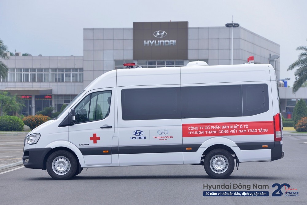 than xe cuu thuong hyundai solati 2025