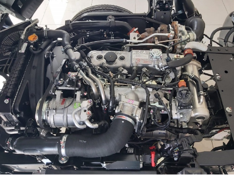 dong-co-xe-tai-isuzu-qkr h