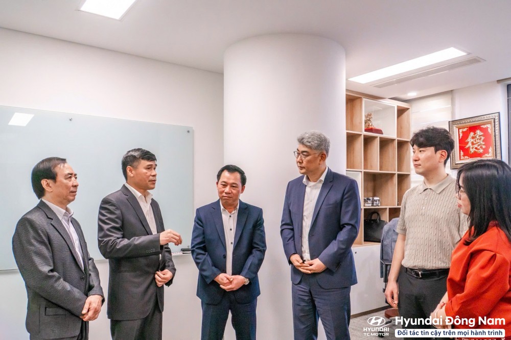 Hyundai Đông Nam xông đất HTCV