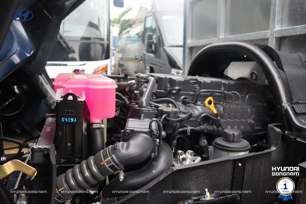 Động cơ xe Hyundai Mighty W750