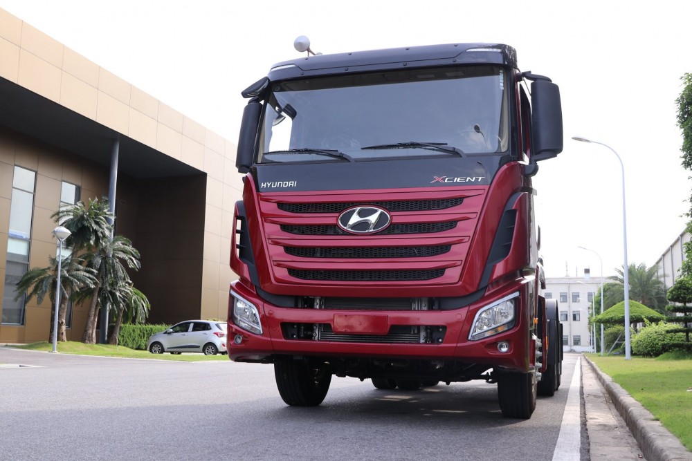 Đầu kéo Xcient GT 40 tấn
