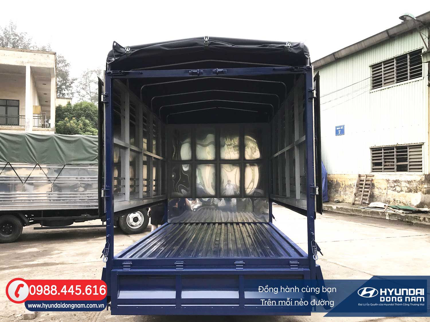 Hyundai New Porter 150 thung bạt 3