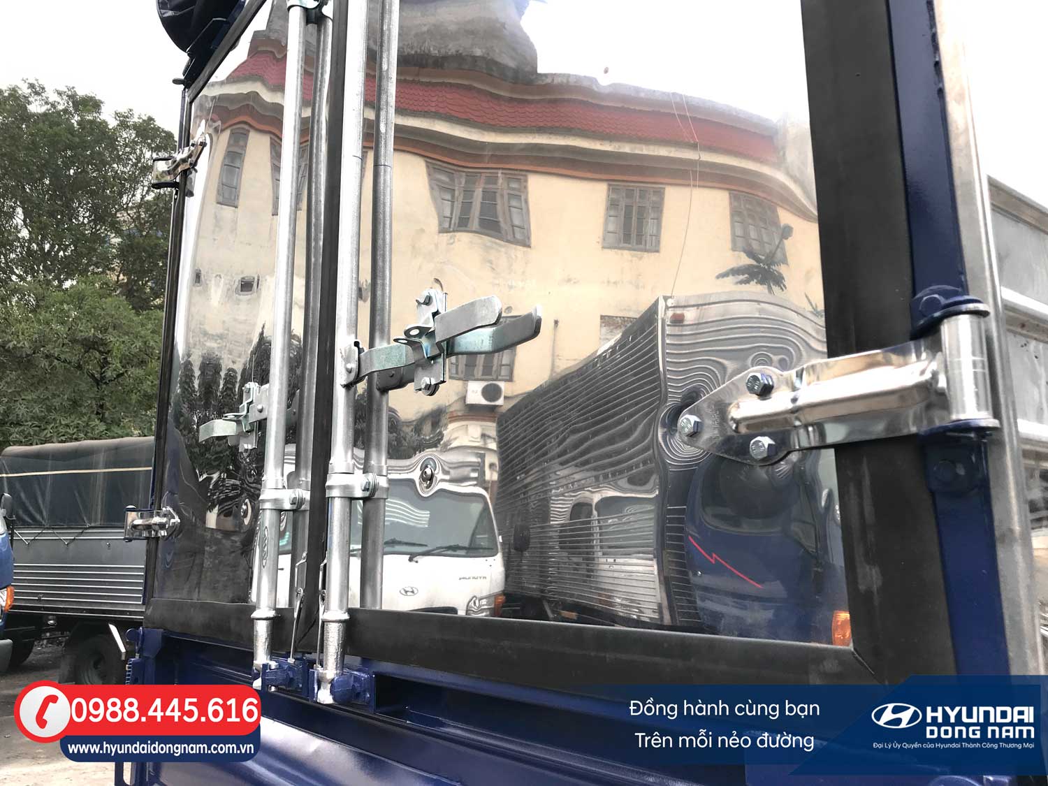 Hyundai New Porter 150 thung bạt 4