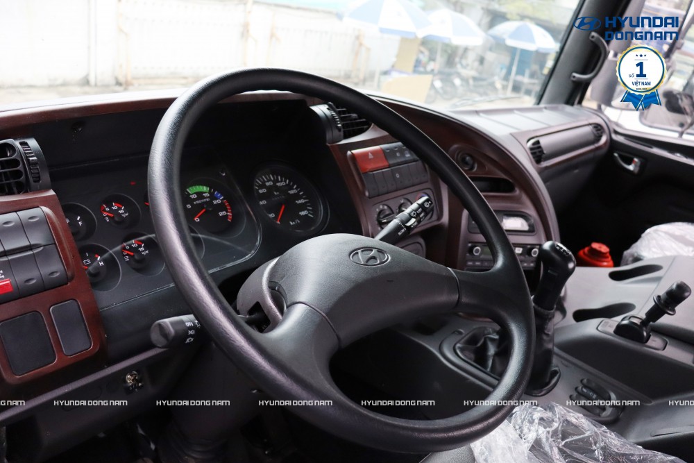 Nội thất xe Hyundai HD320