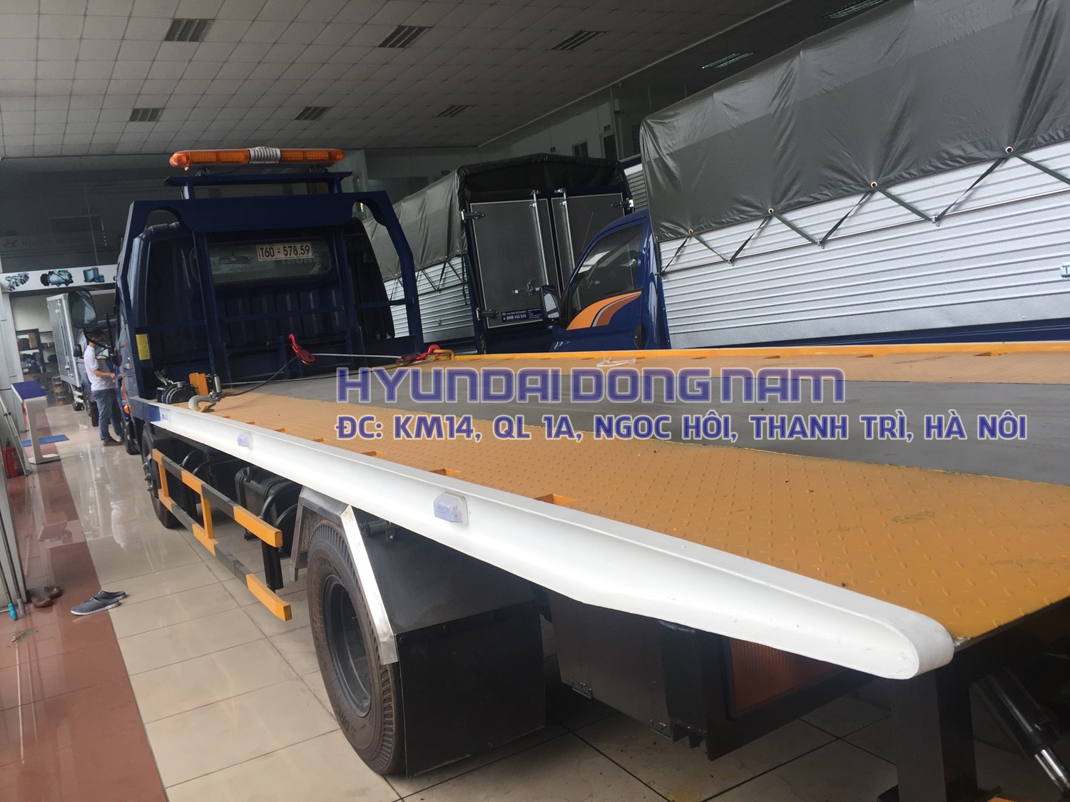 Xe Hyundai HD120SL cứu hộ sàn trượt