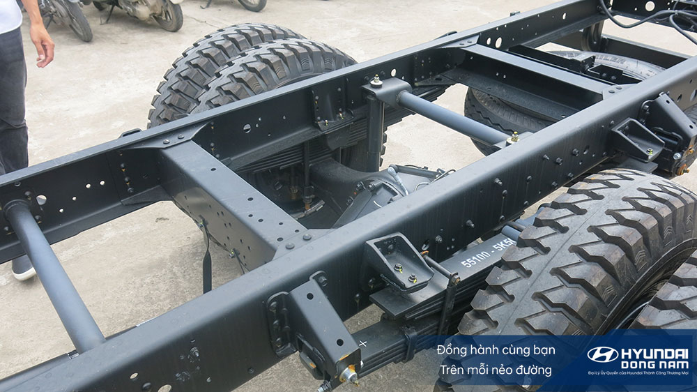 khung gam satxi xe hyundai 110sp