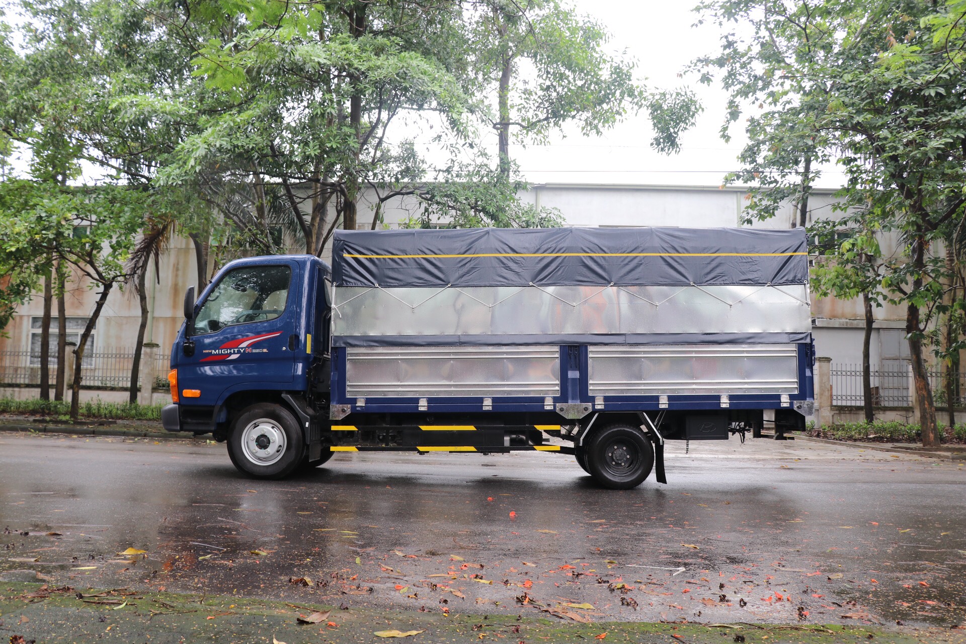 New Mighty N250SL thùng mui bạt