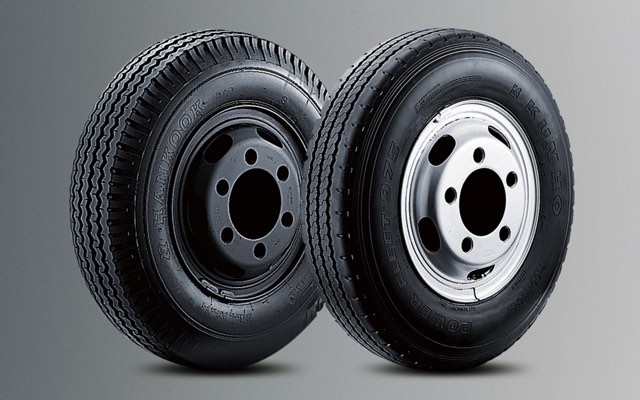 Lốp xe Hyundai 110SP 7 tấn