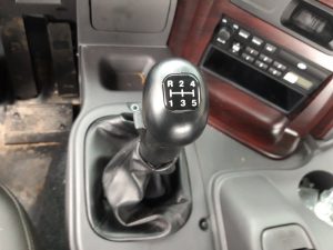 Cần số xe tải hyundai 4 chân hd320 19 tấn