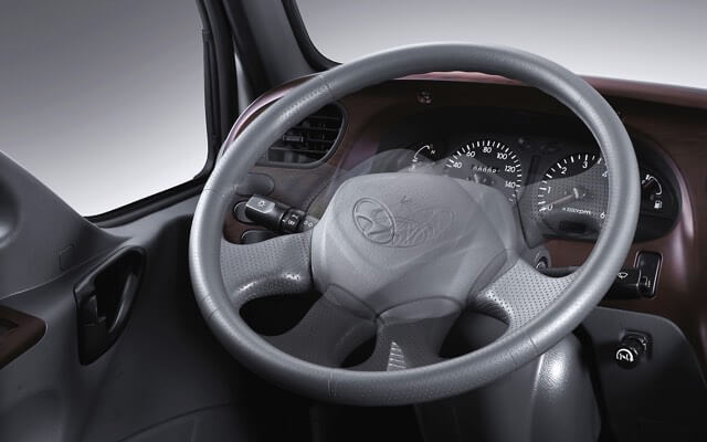 Vô lăng lái trên xe Hyundai N250SL