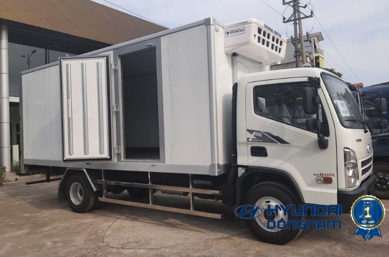Xe đông lạnh Hyundai EX8GTL – 6,7 tấn.