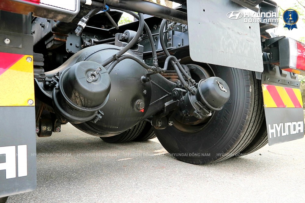 Cầu sau đầu kéo Hyundai HD1000