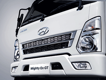 Cụm đèn pha và đèn xương mù trên xe Hyundai EX8 GT