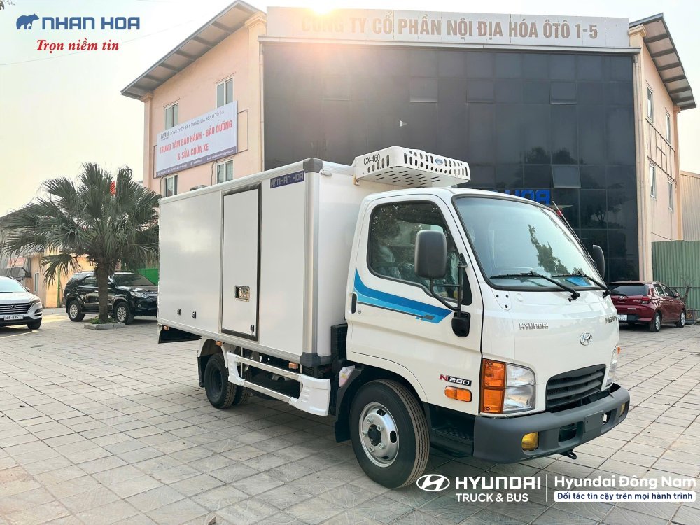 Hyundai N250 thùng đông lạnh