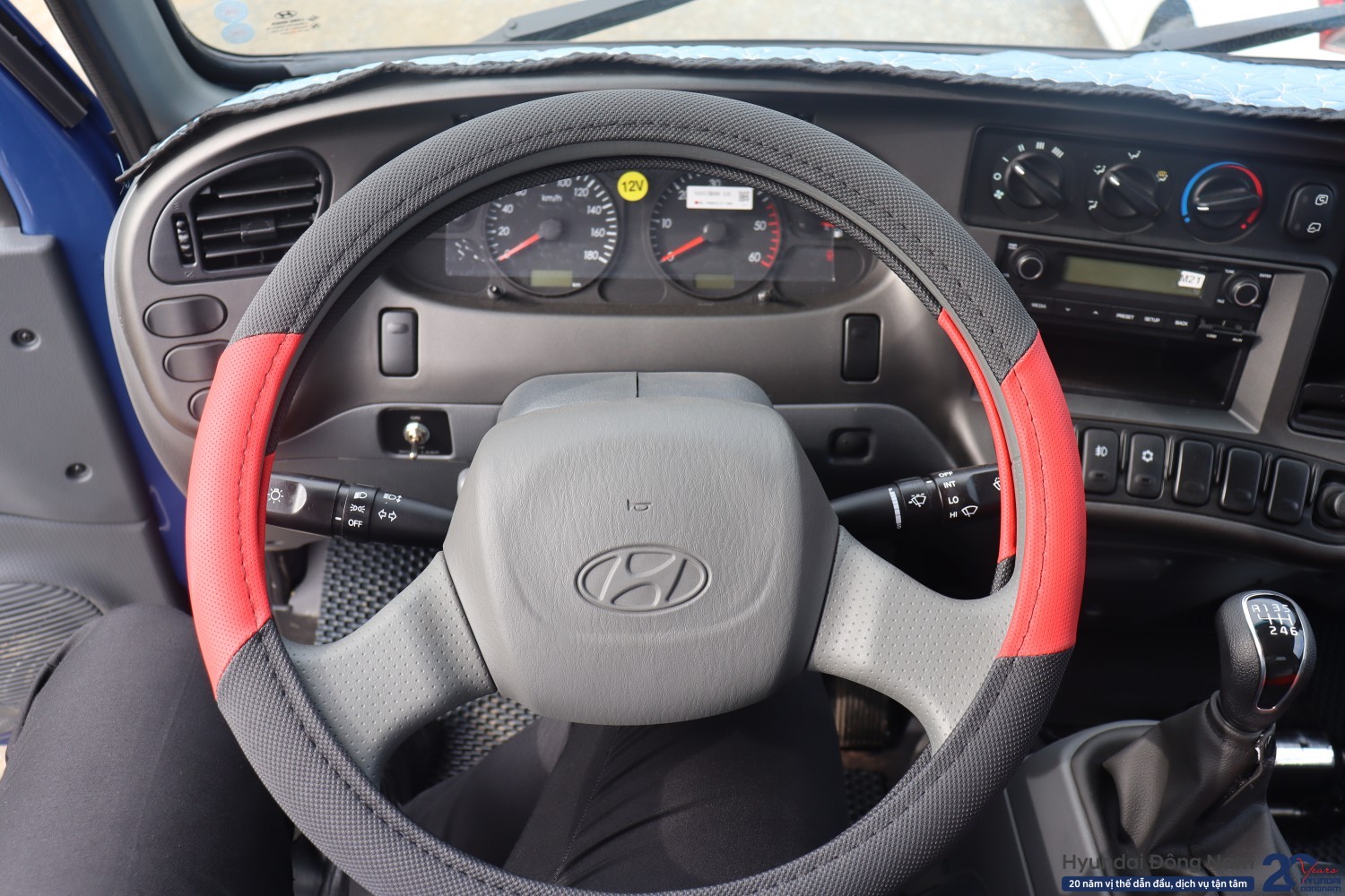 Vô lăng Hyundai N250 thùng kín