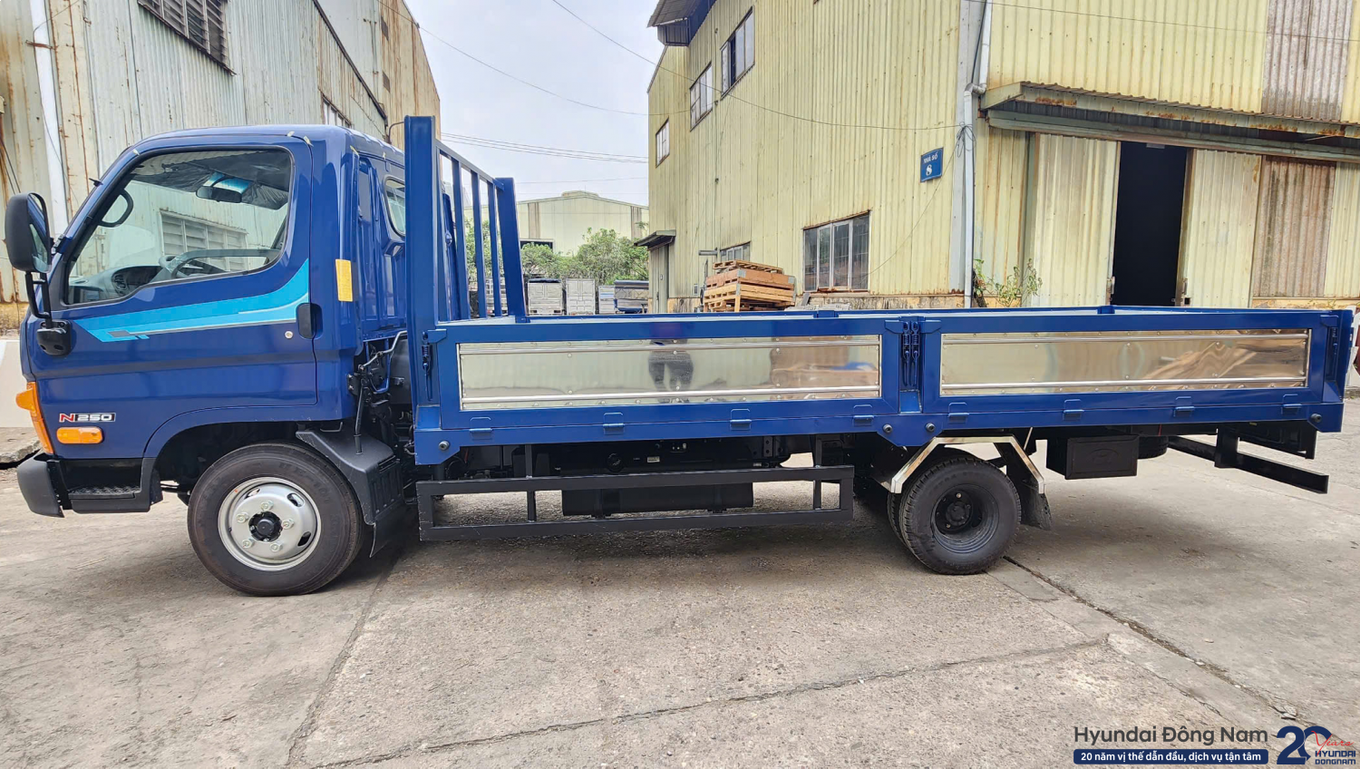 Hyundai N250 thùng lửng