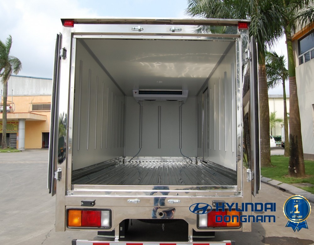 hyundai n250sl thùng đông lạnh (16)
