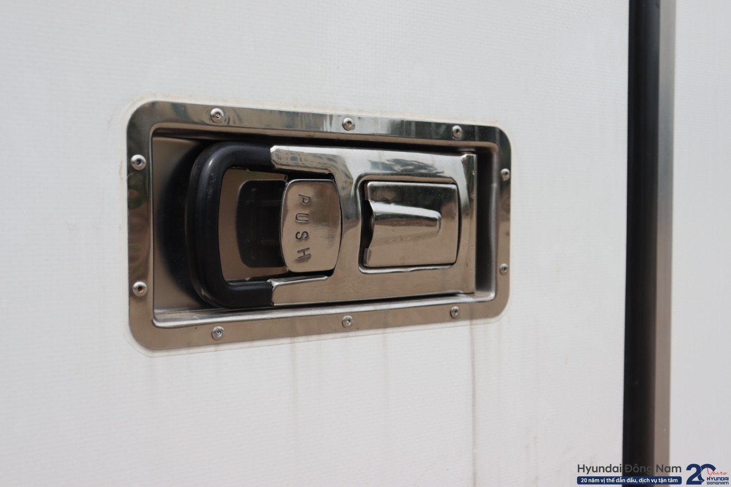 khóa cửa thùng đông lạnh N250SL