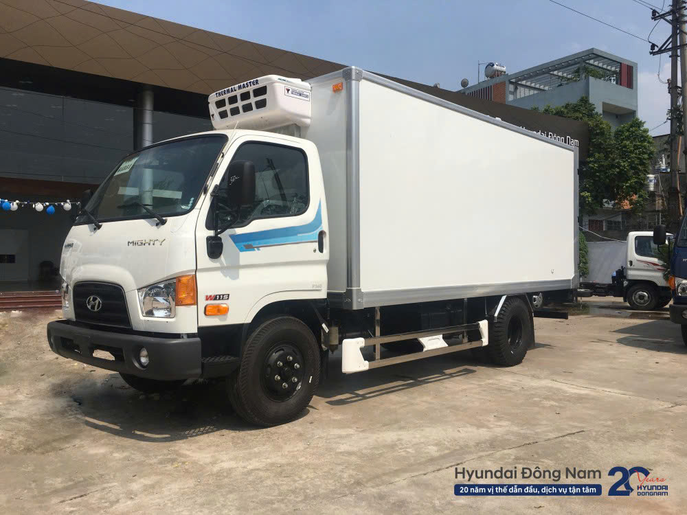 Hyundai W11S thùng đông lạnh