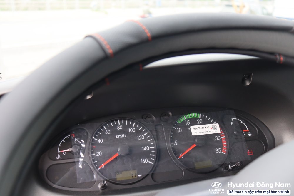 đồng hồ analog sau vô lăng Hyundai W11XL thùng lửng