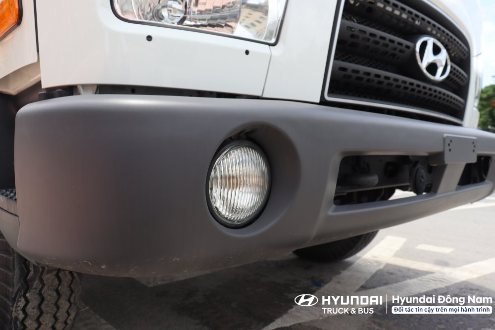 Hyundai W11XL thùng mui bạt inox